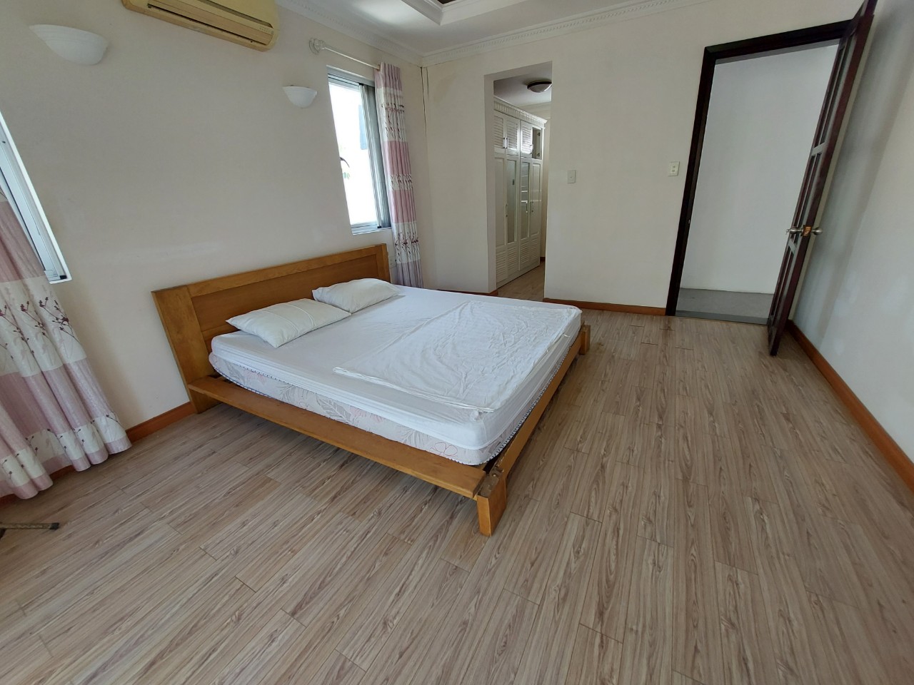 An Vien villa for rent | 4 bedrooms | $1000